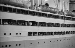 "September 1960"."Amerika folke kjem heim" .DS «Stavangerfjo