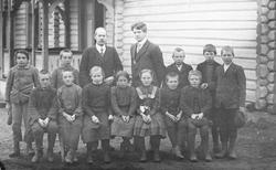 Skule, personer, klær, Berger gamle skole.