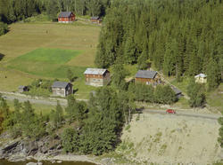 Øyer, Nord-Tretten. Fløttstad (Svehaugen), småbruk. Gammel d