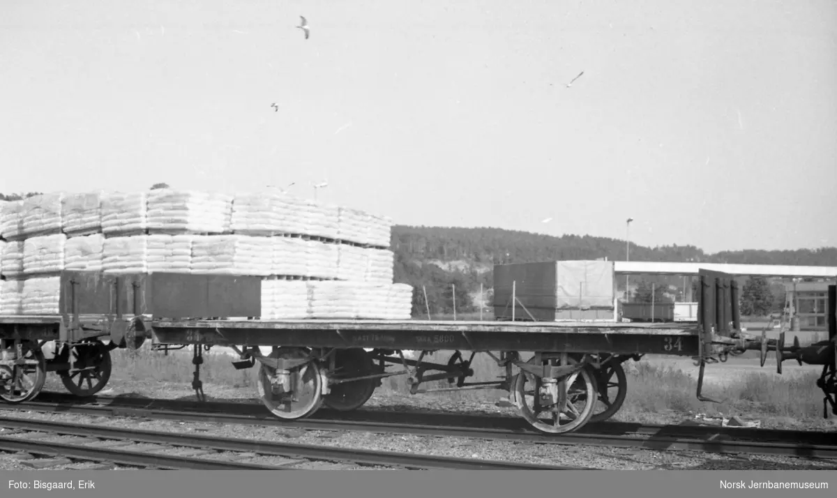 Norsk Hydros plattformvogn nr. 34 på Herøya