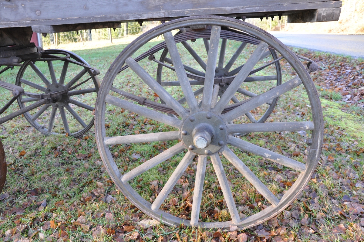 4-hjuls hestevogn for varetransport.