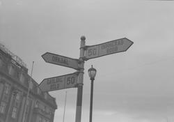 Avstandsskilt i Prinsenkrysset