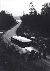 En av de gamle bybussene i Moss ved Nyveien i Mosseskogen, i