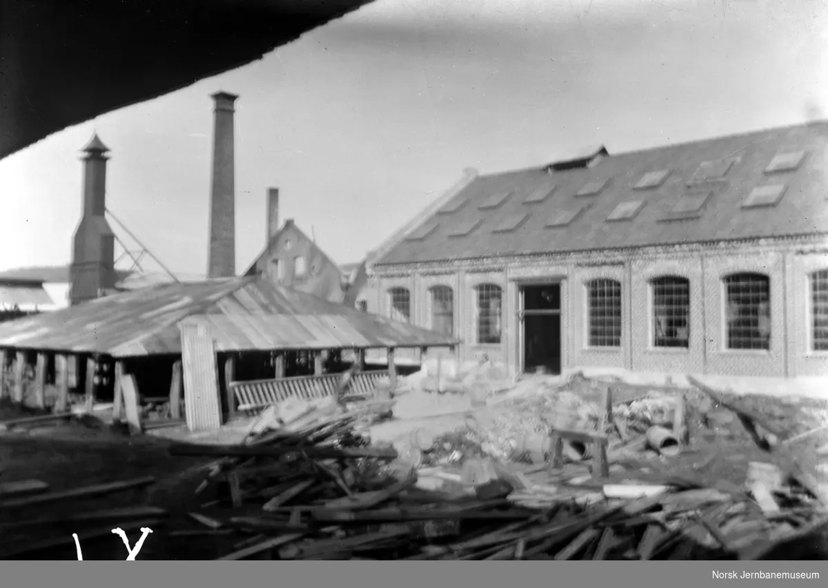 Ødeleggelser på Skabo Jernbanevognfabrik, trolig etter brannen i 1895