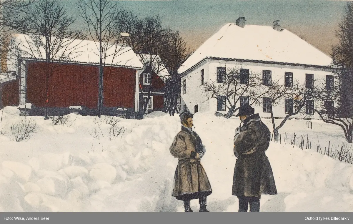 Brekke gård i Oslo. Postkort kolorert datert 1910.