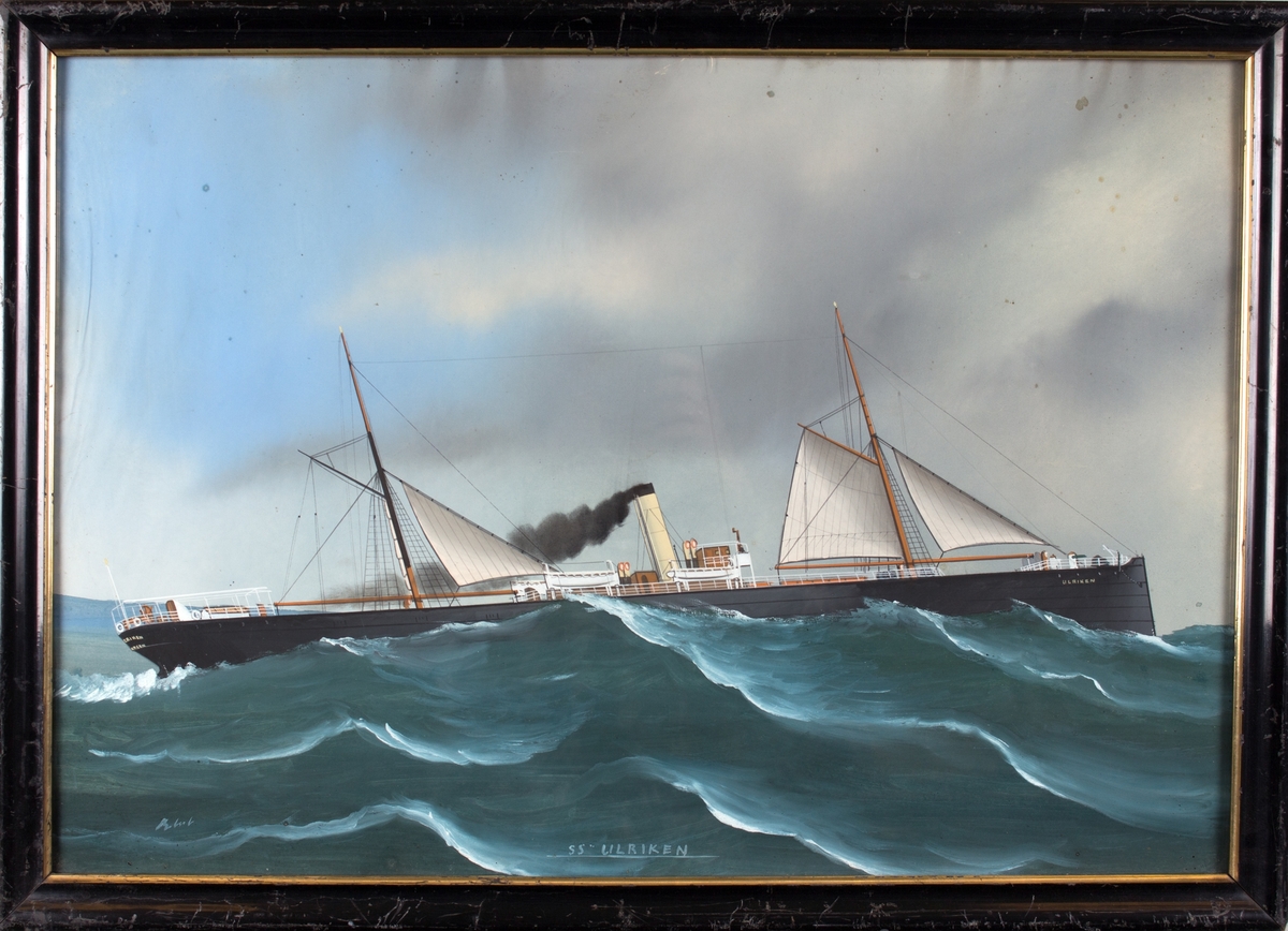 Skipsportrett av DS ULRIKEN med seilføring i opprørt sjø på åpent hav.