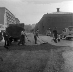 Sørkedalsveien. Asfaltering. September 1958