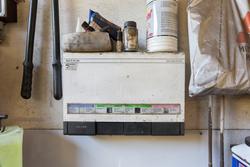 Statoil Hemnes. Verksted interiør med såpedispenser.