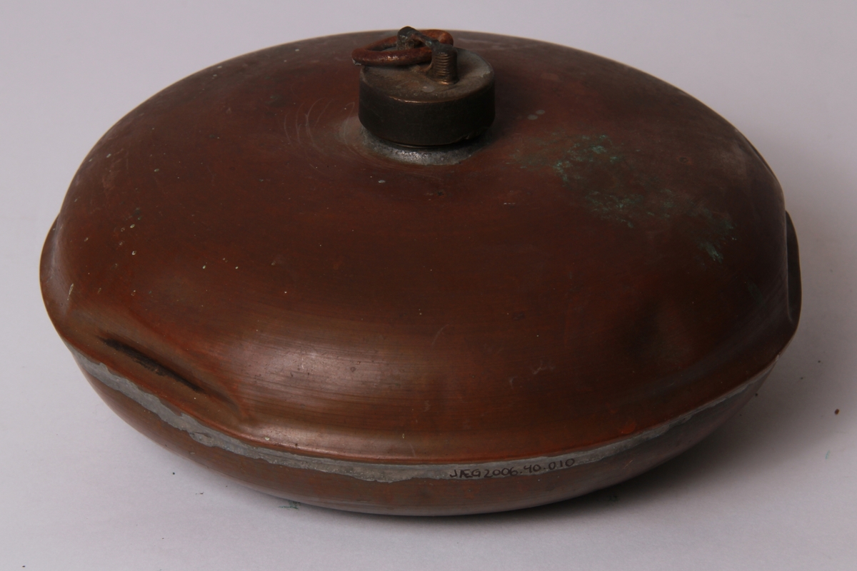 Antatt at det er ein varmedunk til å ha i senga.