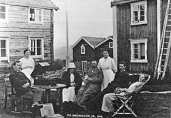 Gardsbruk. Personer. Gruppebilde