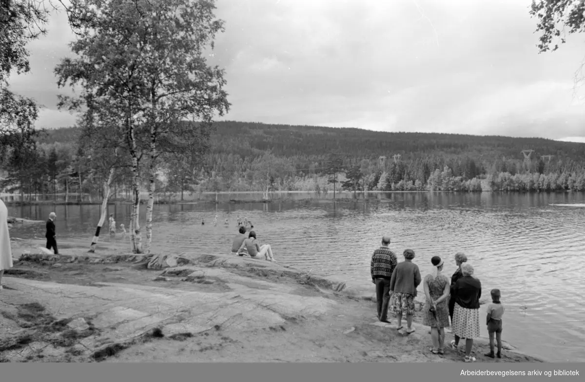 Sognsvann. Stemning på Sognsvann. Juli 1968