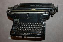 Skrivemaskin