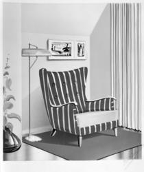 Skisse/teikning av lenestol.