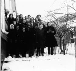 Gruppebilete, handarbeidskurs Vines 1942-43