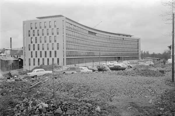 Vassdragsvesetets nybygg på Majorstuen. Mai 1964