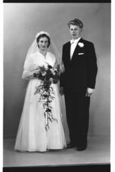 Brudebilde av Sigrid Eilevmo Haugo og Torleif Haugo.