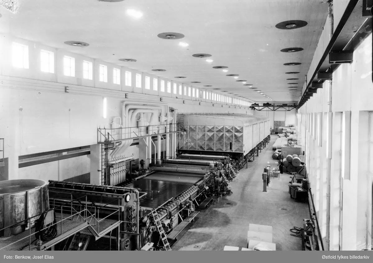 interiør, Norsk viftefabrikk,
Norsk Viftefabrikk A/S etablert 1912 på Bryn i Oslo og (fra 1948 eller tidligere) fabrikk i Moss. Det ble produserte vifter og lufttekniske anlegg. 