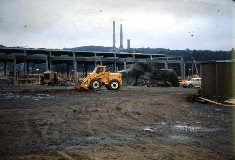 1961. Byggande av verkstad, förråd och laboratorium.