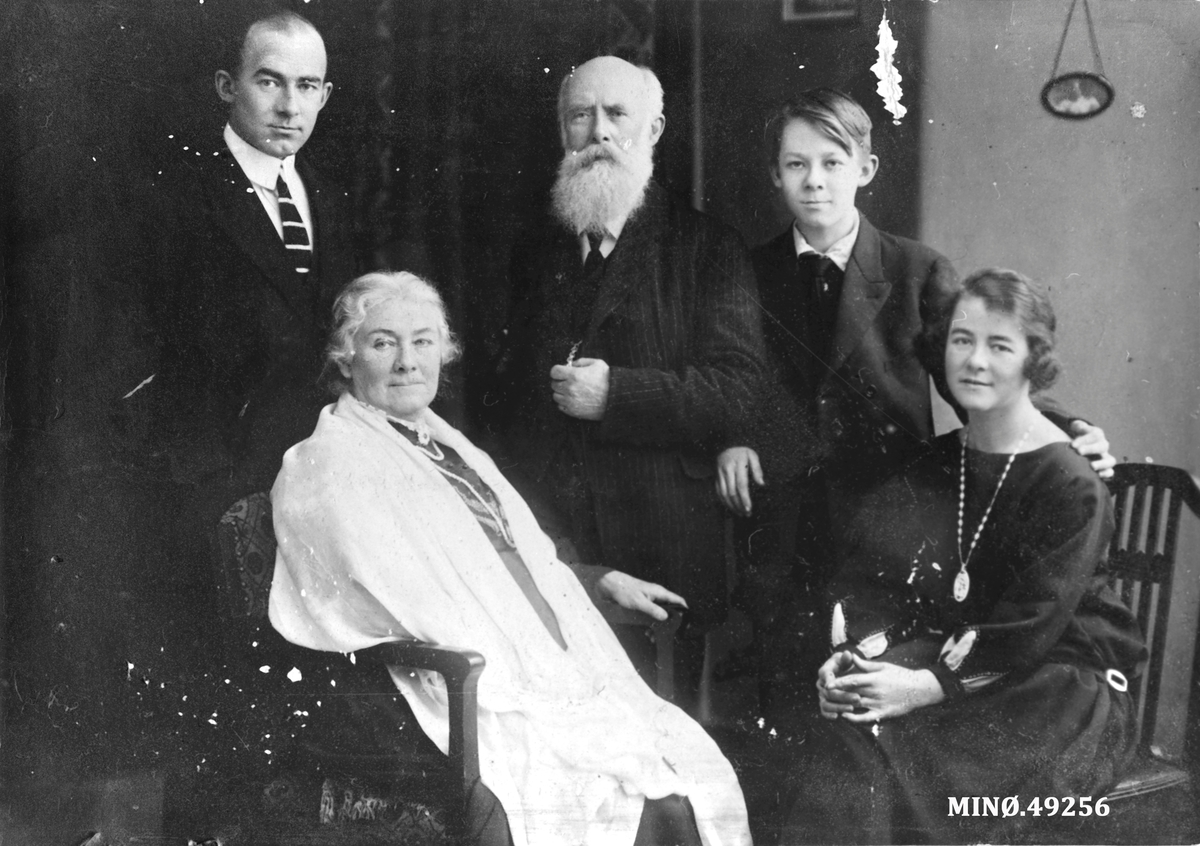 Familien til Ivar Mortenson Egnund. 