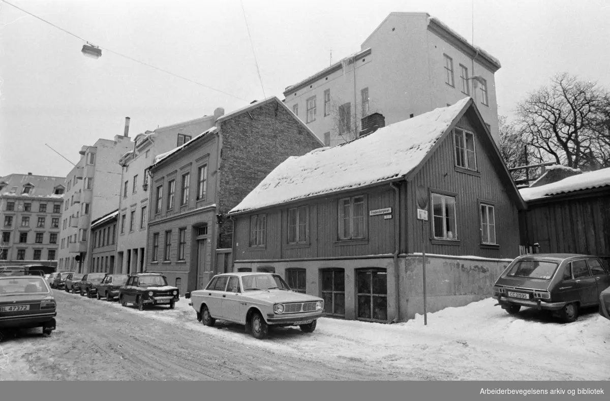 Fredensborgveien. Nytt prøveprosjekt for byfornyelse i Oslo sentrum, er under forberedelse - fra Fredensborgveien. Februar 1977