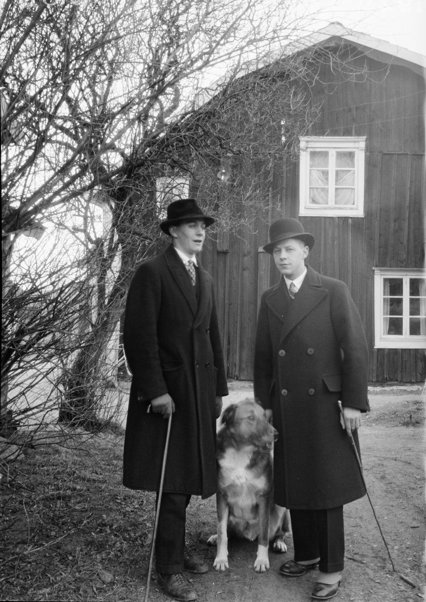 Karlson från Forsby och Folke Herlitz från Sävasta, Uppland 1929