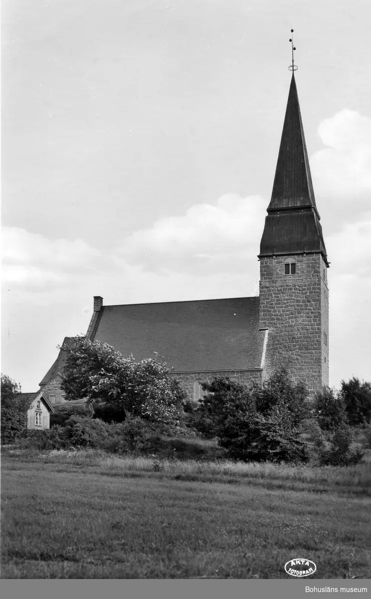 Text till bilden: "Lyse kyrka".
