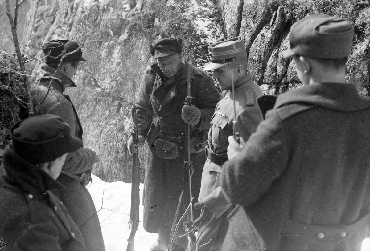 Soldater og offiser ved overtakelsen av Hysnes fort