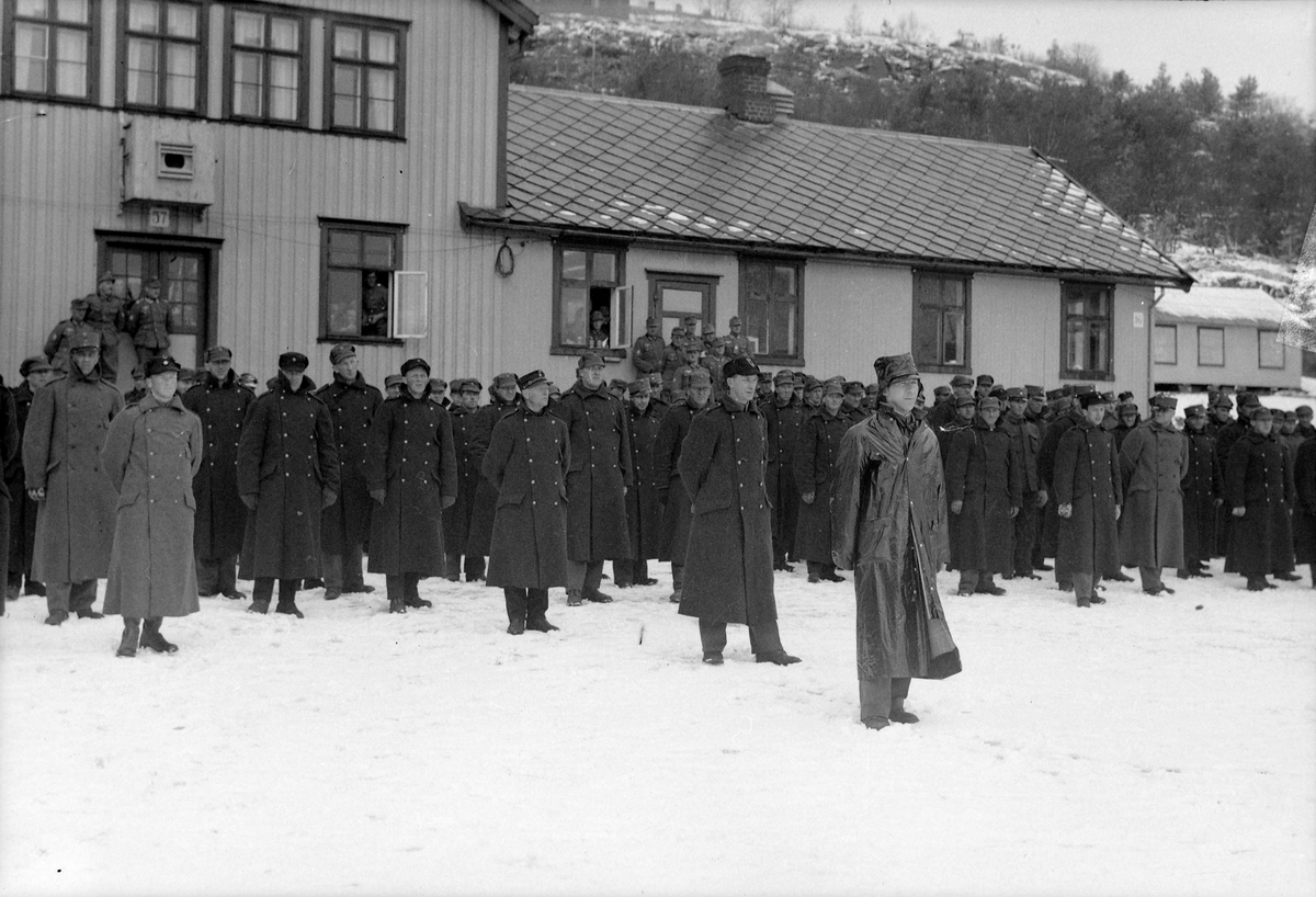 Norske tropper overgir Hysnes fort til tyskerne