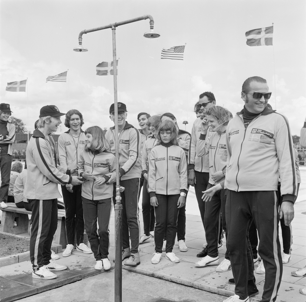 Amerikafrämmande på Vendelbadet i Örbyhus, Uppland, juni 1971