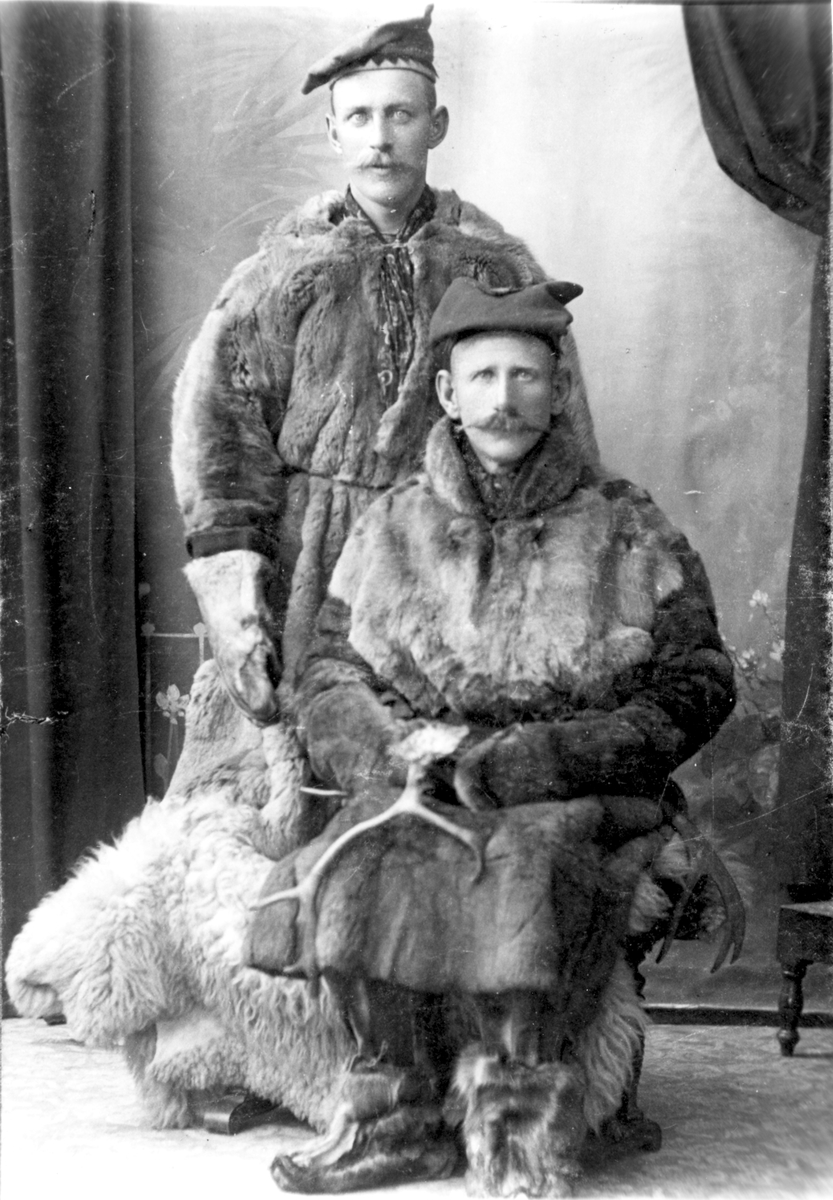 Johan Lorentsen og Karl Skog fra Rossfjordstraumen ca 1900.