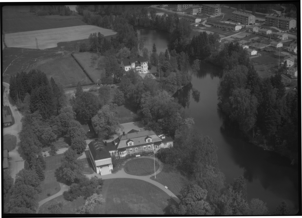 Flygfoto över Kolsva herrgård, Kolsva.