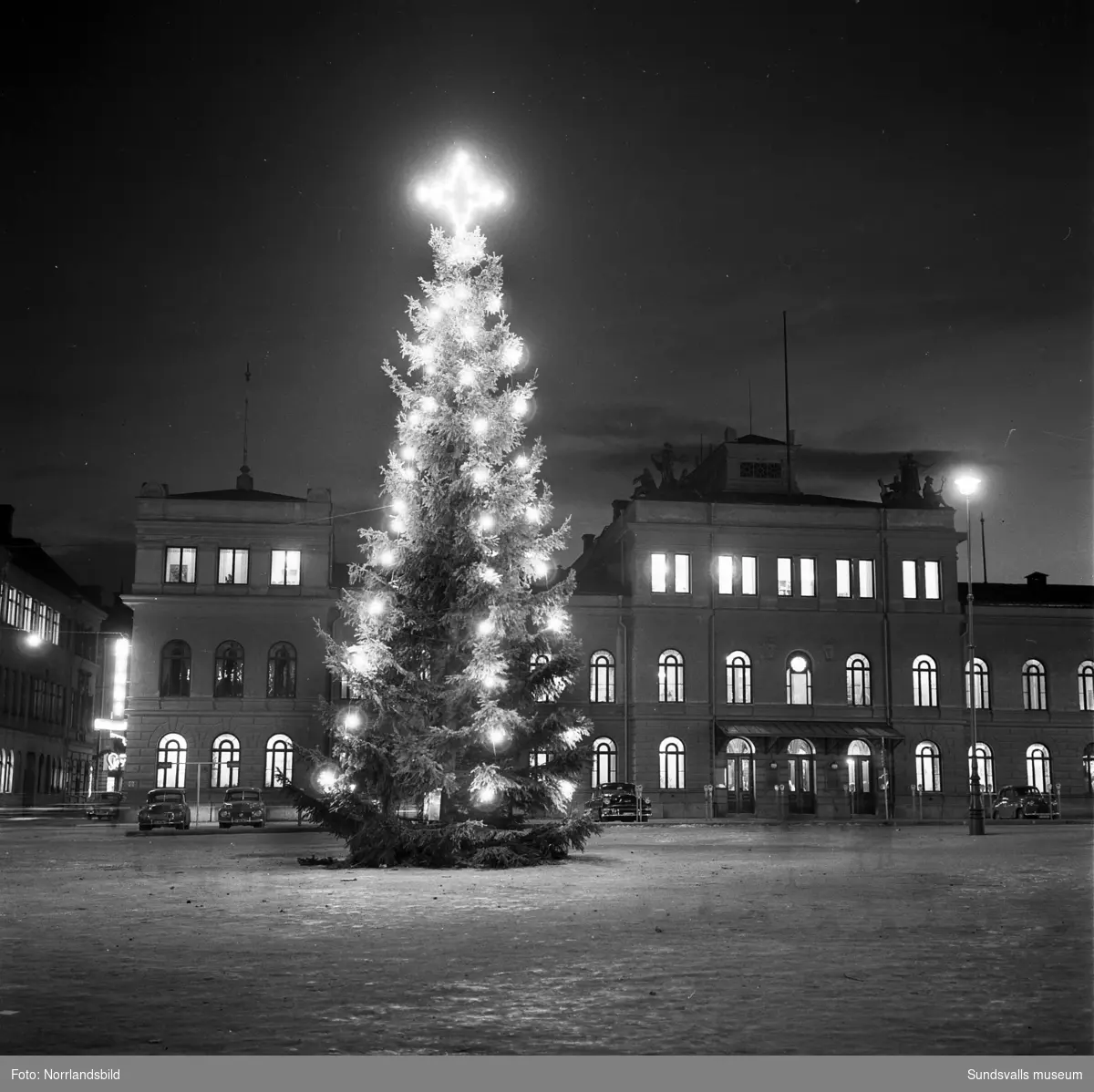 Julgranen på Stora torget 1957.