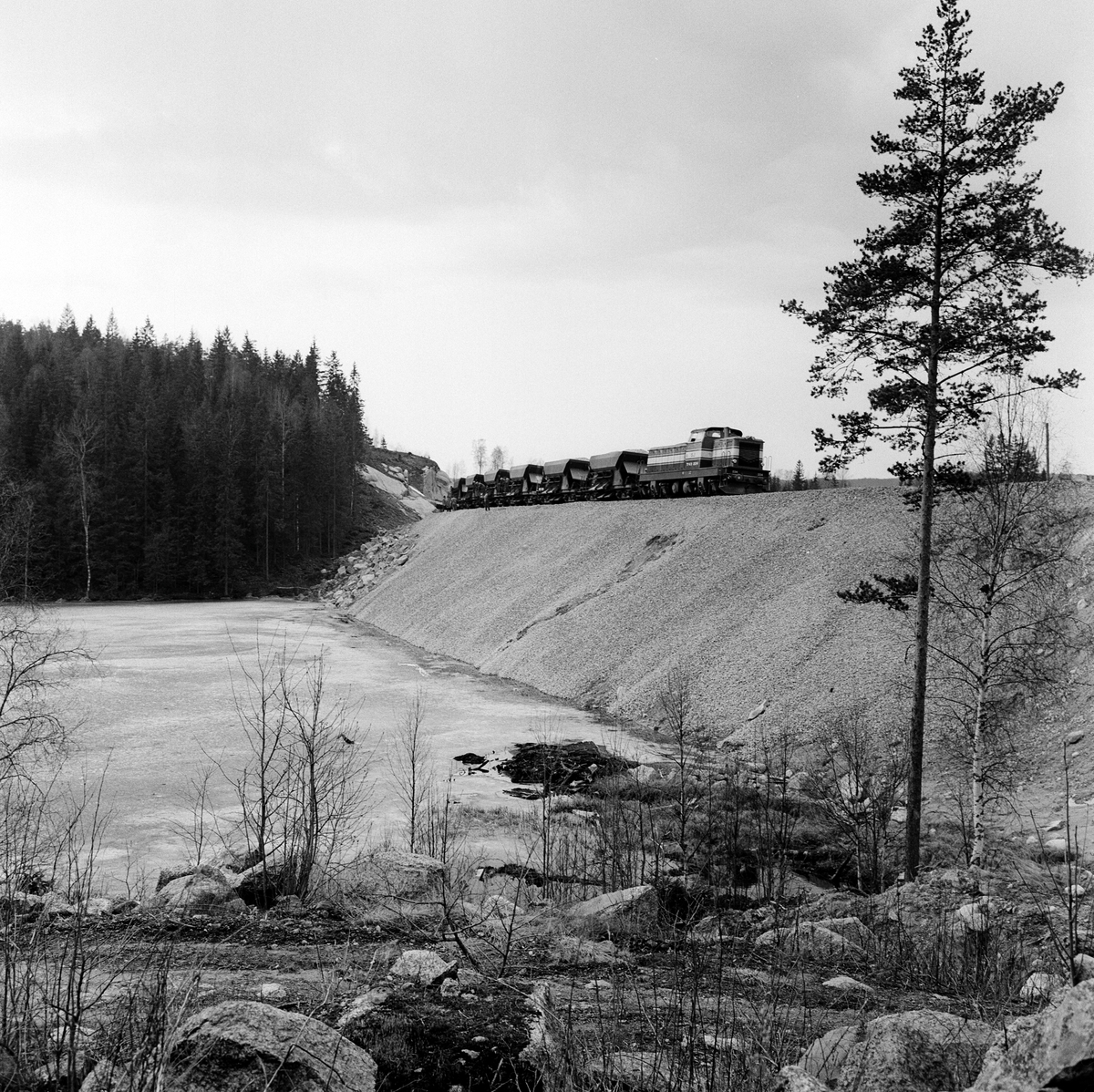 Nybyggnation linjen Filipstad V - Persberg. SJ Qbd,  SJ T43 224