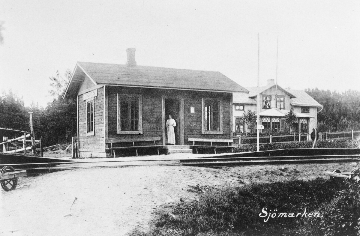 Hållplatsen togs i bruk 1894.