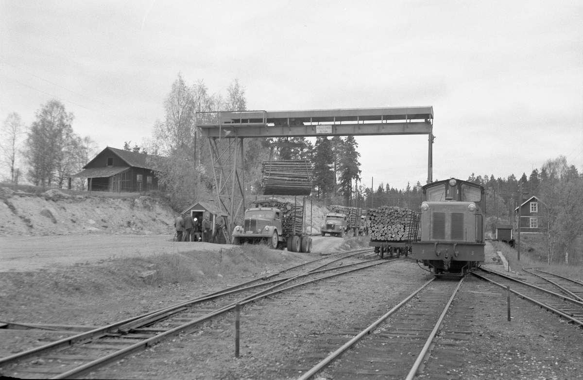 DONJ Lok 3.  Dala - Ockelbo - Norrsundets Järnväg.
Drula station