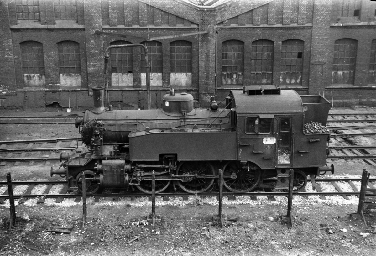 Damplokomotiv type 32a 288 ved Gamlestallen i Lodalen i Oslo.