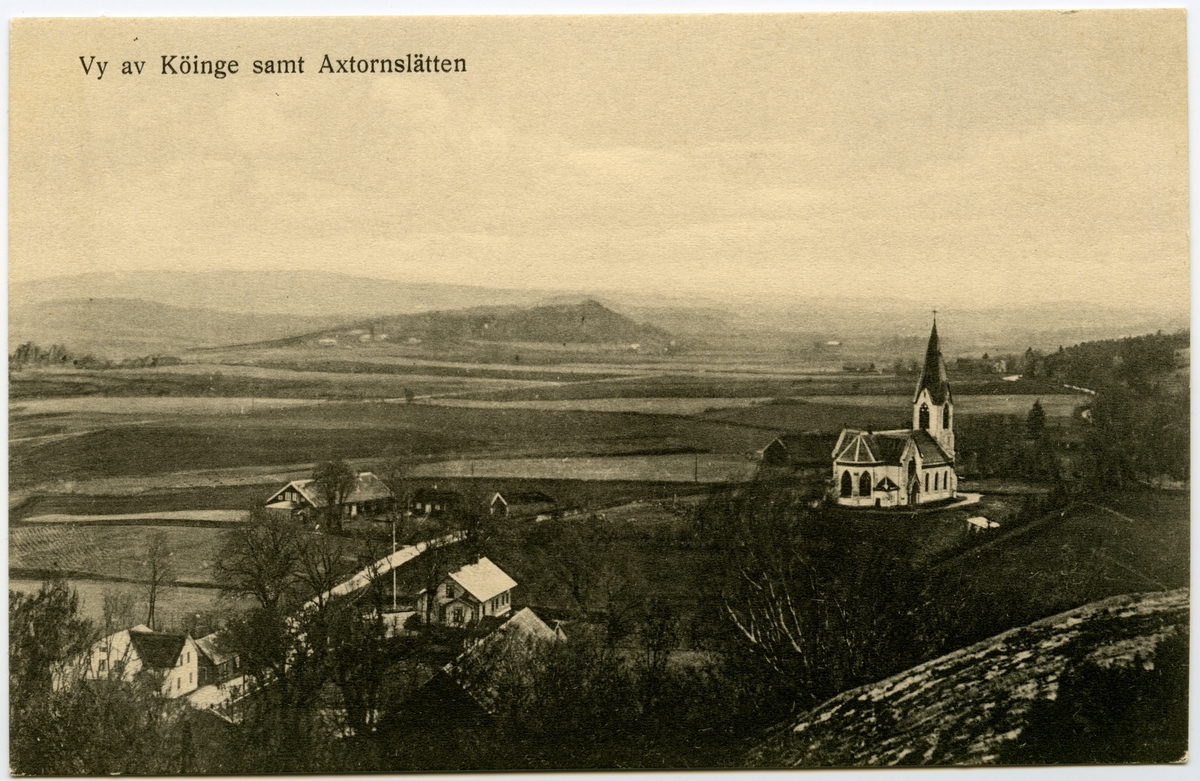 Vykort med vy över Köinge. Till höger syns Köinge kyrka som byggdes 1896.
