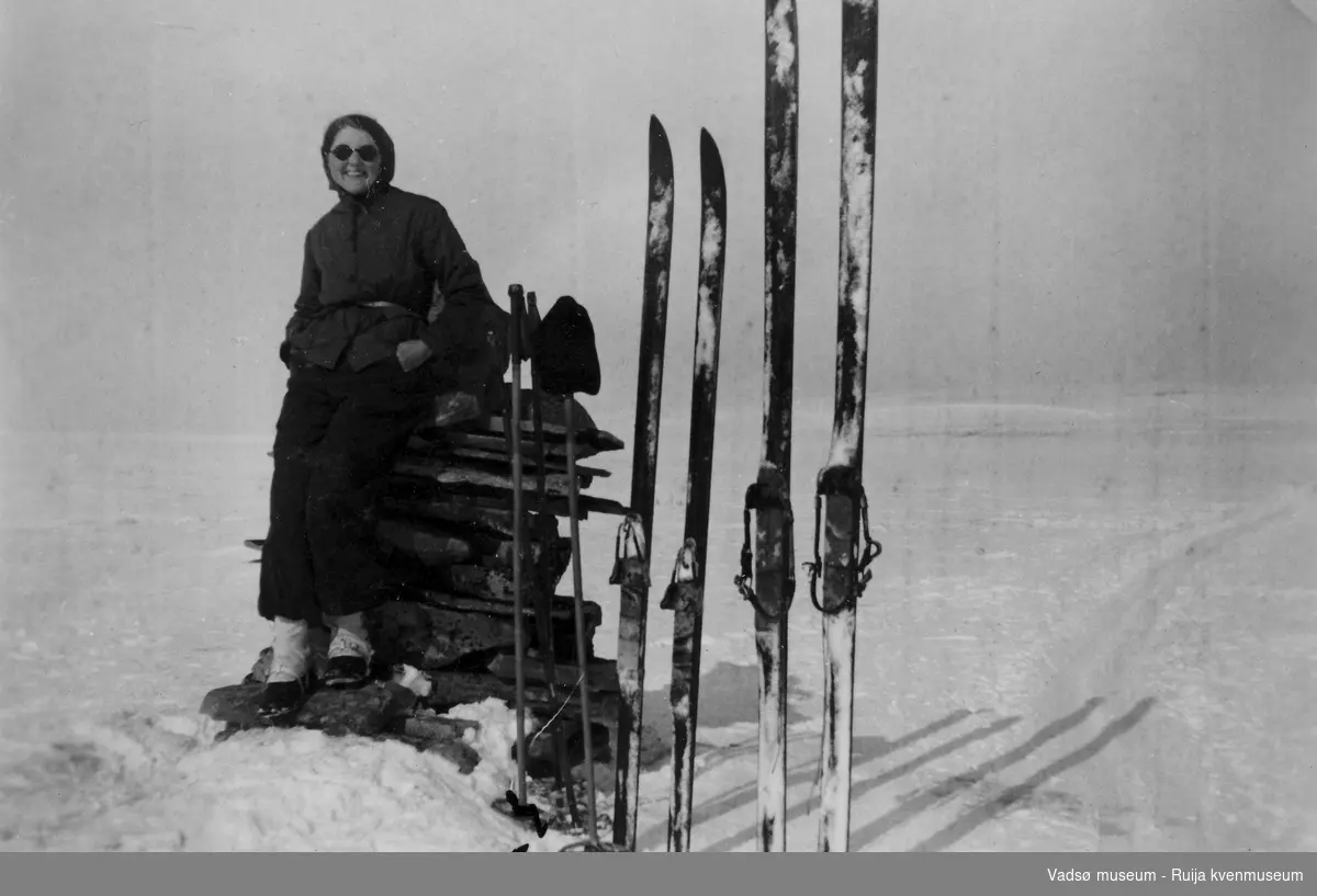 Anny Pedersen på skitur 1939.