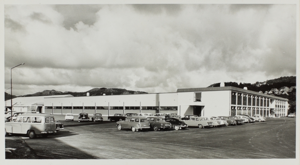 Den nye fabrikken var i drift fra 31. juli 1961. Gulvareal: 7000.