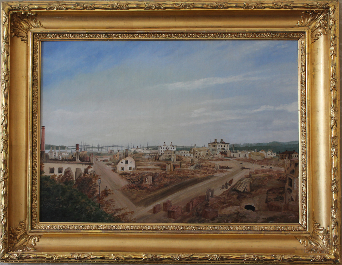 Oljemålning, av J. O. F. Broström, "Gävle efter branden 1869", visande från vänster: t.v. Ruddammsgatan (eller Nygatan), t.h. Stapeltorget. Eventuellt har konstnären stått på Grapes övervåning, balkong eller tak (anmärkning).