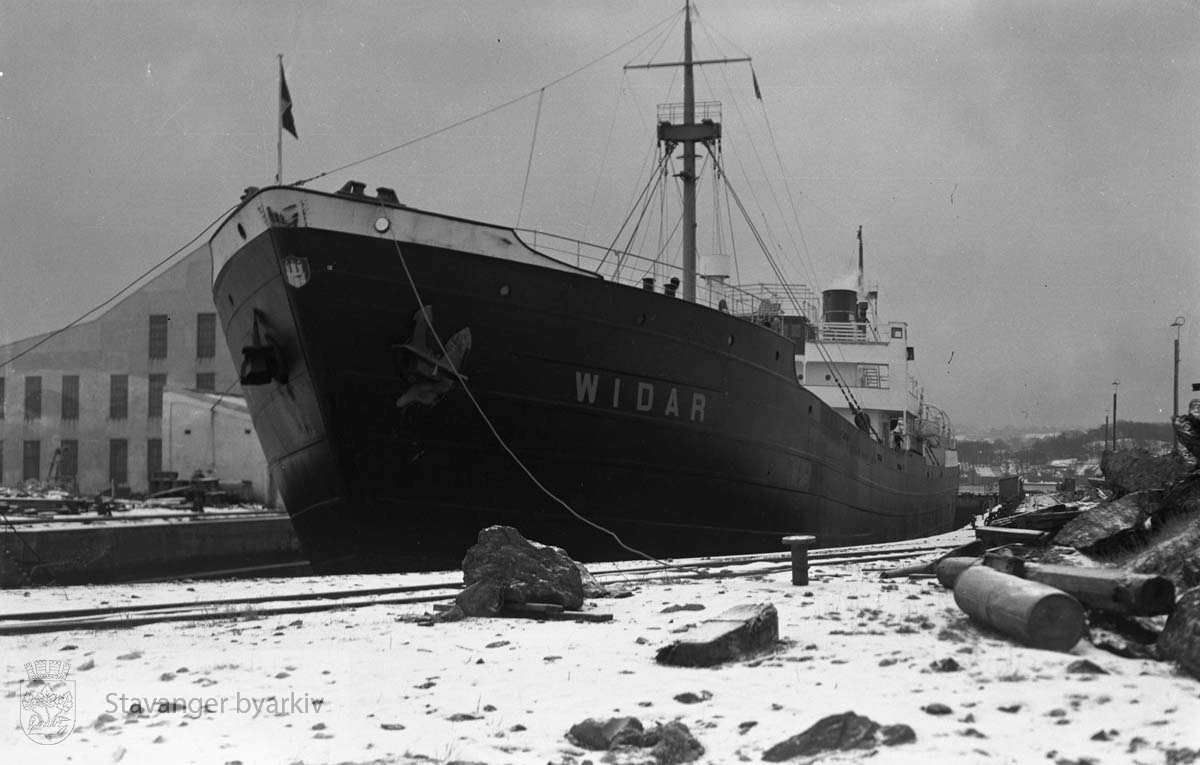 Båten Widar (Vidar?) i dokk ved Rosenberg verft
