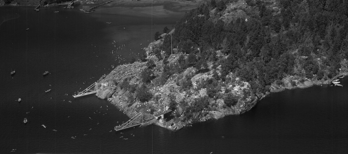 Flyfotoarkiv fra Fjellanger Widerøe AS, fra Porsgrunn Kommune. Olavsberget, Nystrand, Eidanger . Fotografert av Vilhelm Skappel, 14.06.1953.
