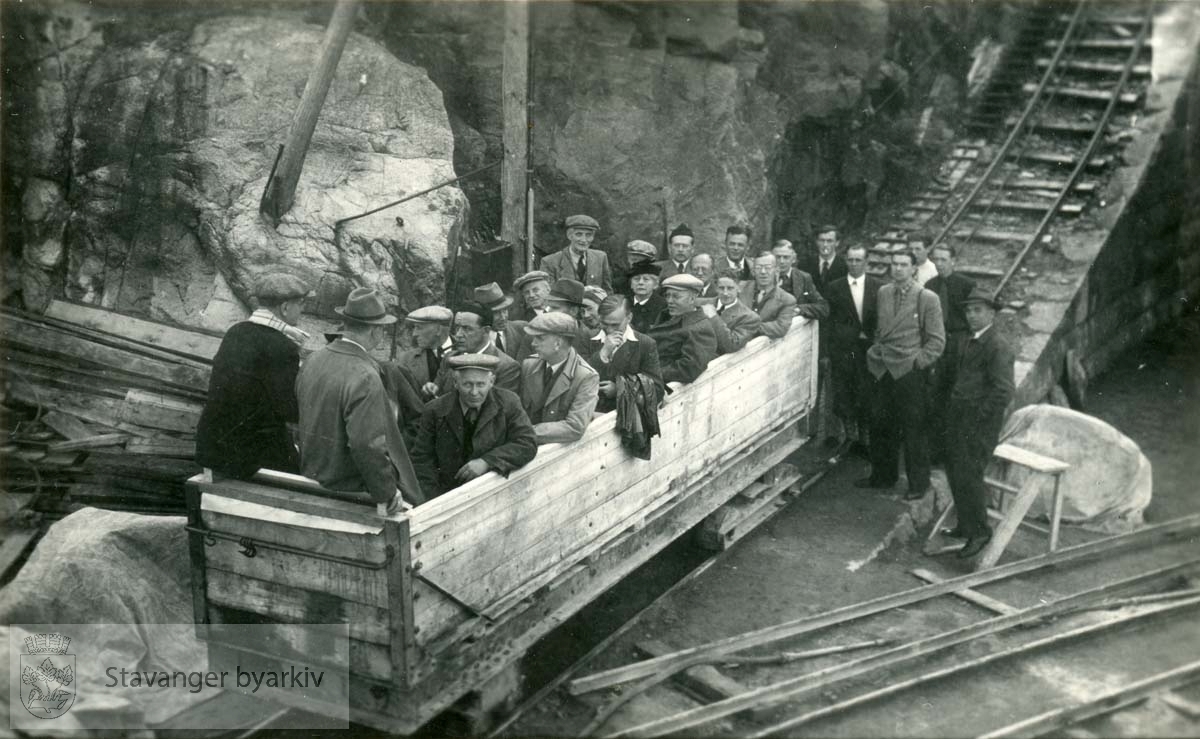 Stavanger formannskap på tur til Flørli 8. september 1946..