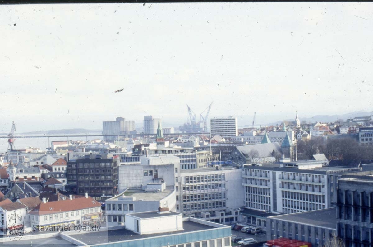 Utsikt over Stavanger sentrum mot østre bydel og Bybrua