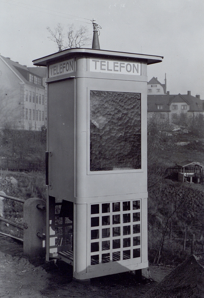 Telefonkiosk, modell 1934.