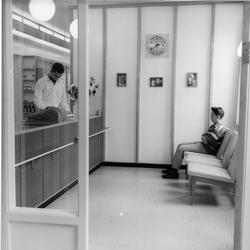 Hemne apotek 1962, fra laboratoriet