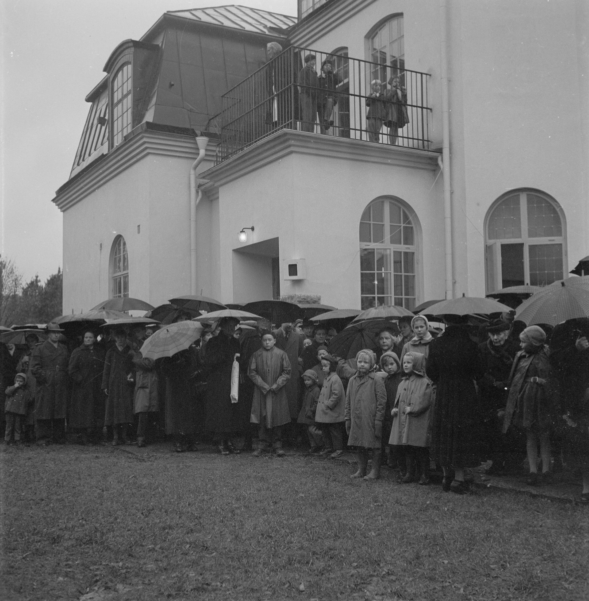 Vindhemskyrkan, invigning av klockstapeln, Uppsala, november 1955