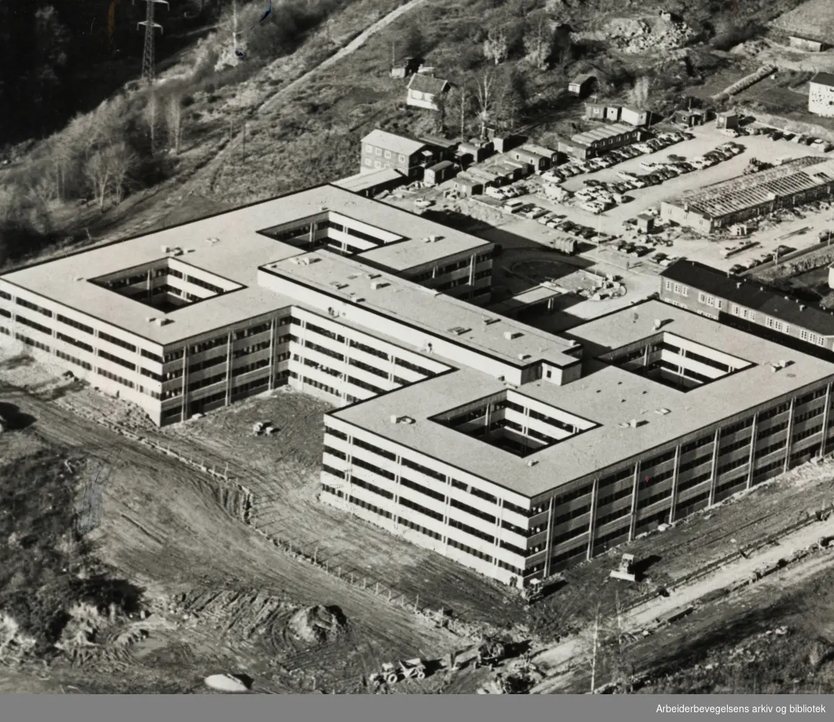 Huseby. Forsvarsbygget. Desember 1970
