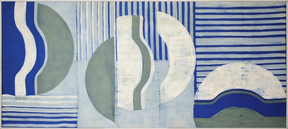 Aalto's tekstilarbeider er nesten alltid dominert av klare geometriske former som firkanter, sirkler og trekanter, overlappende på hverandre. Motivet er ofte abstrakt med innslag av enkelte figurative former, men disse bærer aldri hovedtyngden av innholdet men peker som oftes viderer mot noe annet.