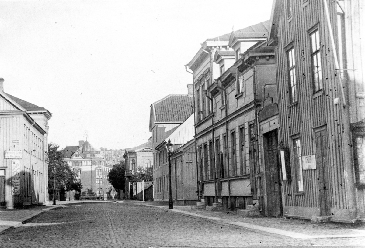 Skolgatan genom 'Lilla Trädgården' i Jönköping.